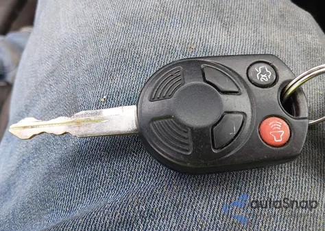 2010 Ford Mustang V6 z USA, uszkodzony, nr VIN 1ZVBP8EN1A5163071